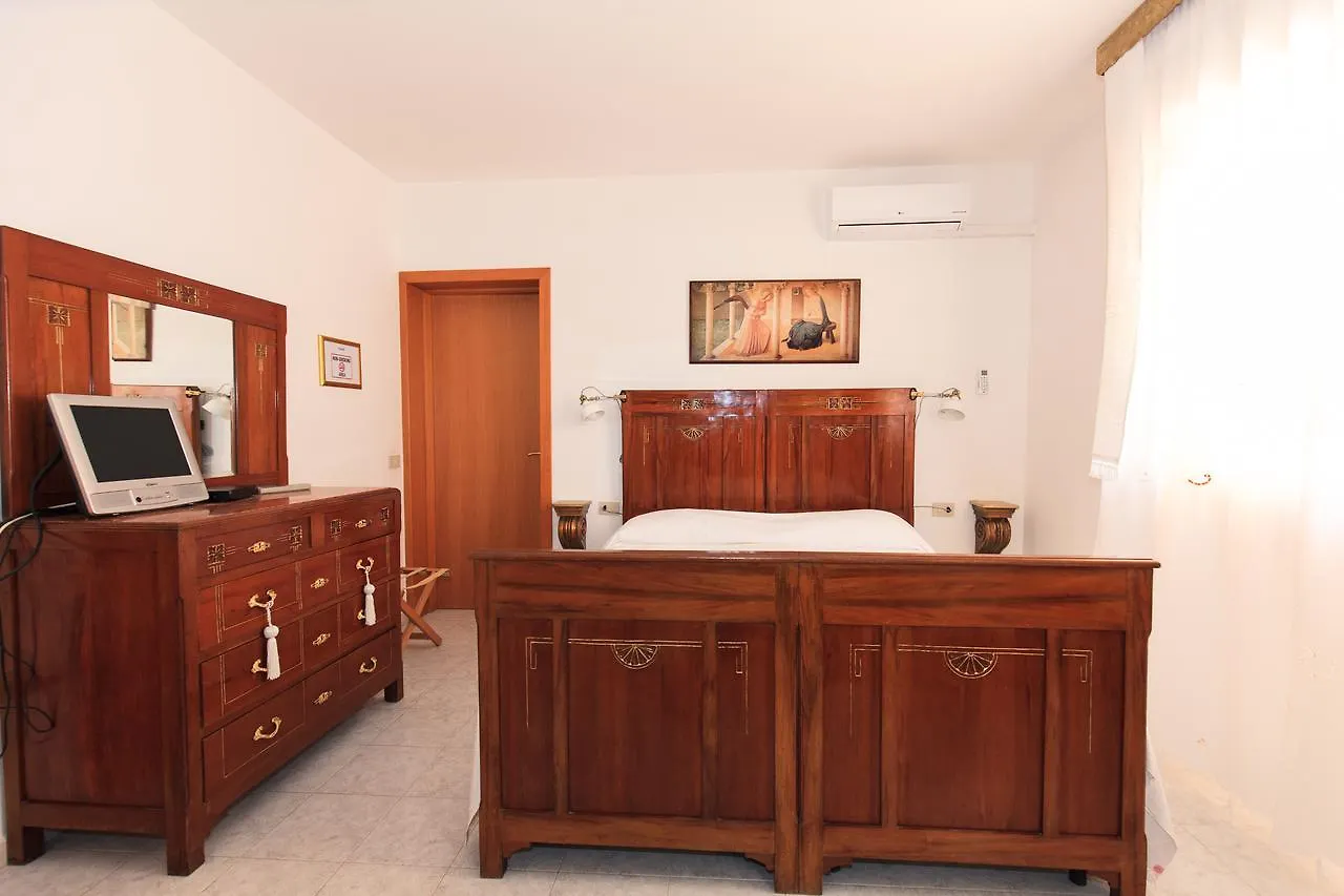 Domus Socolatae Apartments&Suites Guest house