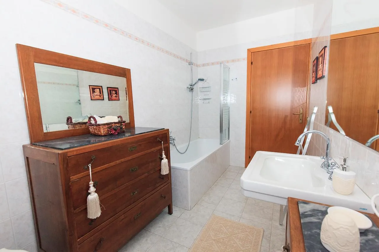 Domus Socolatae Apartments&Suites Guest house