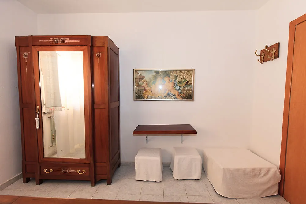 Domus Socolatae Apartments&Suites Guest house Follonica