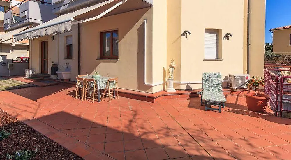 Domus Socolatae Apartments&Suites 0*, Follonica Italy